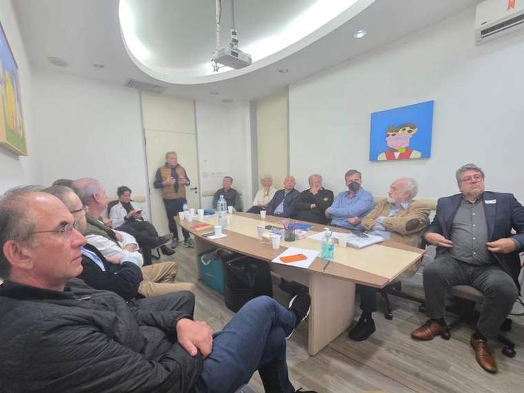 Reunião de conselho em sala