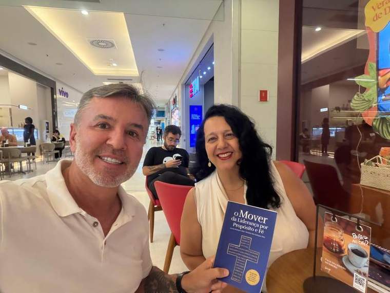 Exemplar do livro O Mover da Liderança por Propósito e Fé