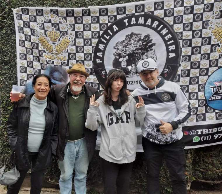 Equipe da ONG Família Tamarineira da Saracura
